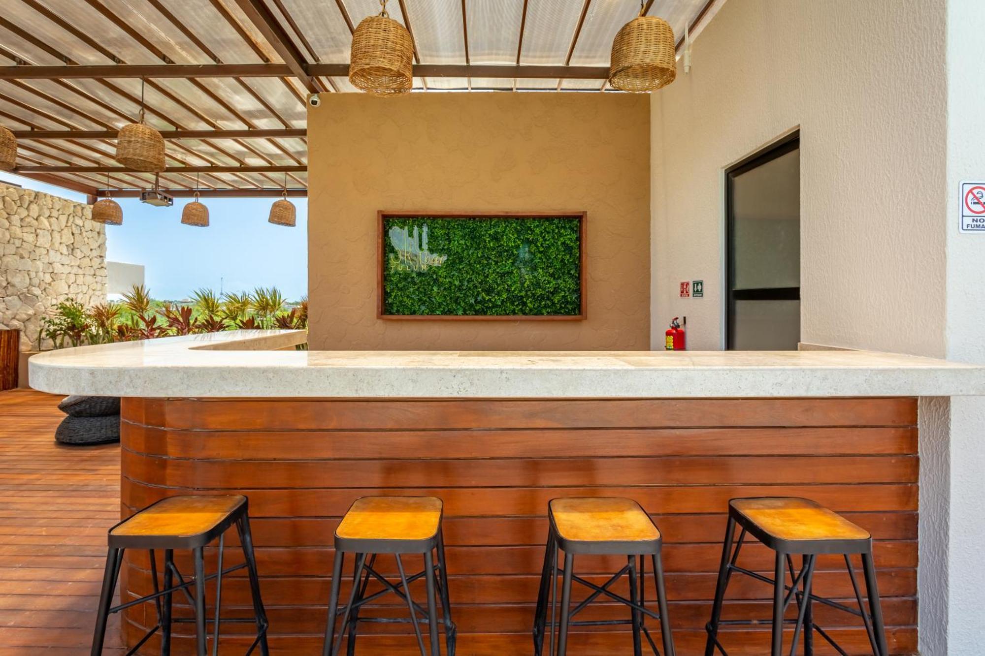 Maya Sky 2 Bedroom Penthouse Apartment *